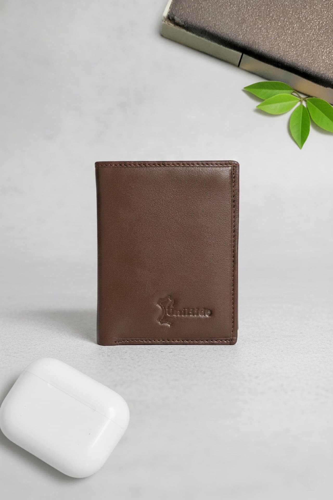 Vertical Slot Wallet with ID slot